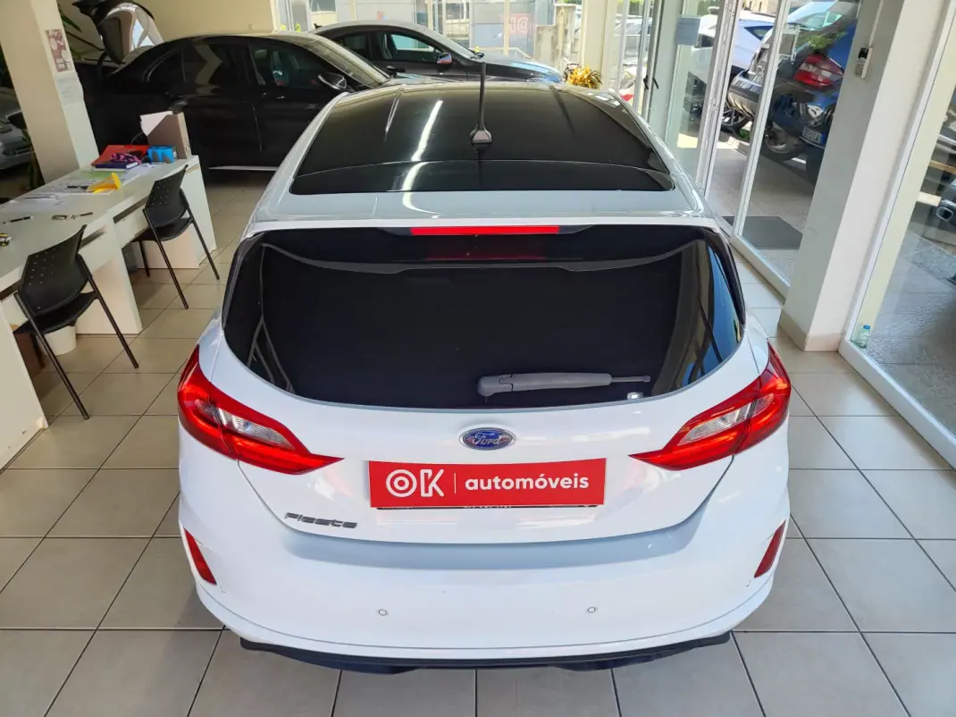 Ford Fiesta 2019 - 12950 EUR, 95000 km - 95000km - foto 11 de 41