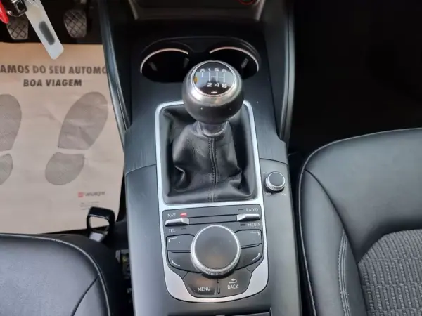 Audi A3 Limousine 2016 - 18900 EUR, 116000 km - AUTO.MOTO.pt - 116000km - foto 35 de 45