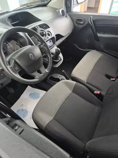 Renault KANGOO MAXI 1.5 DCI BUSINESS S/S 2017 - 12750 EUR, 120000 km - AUTO.MOTO.pt - 120000km - foto 7 de 9