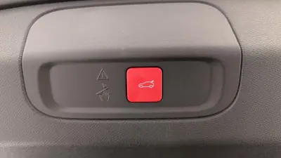 Peugeot 408 2024 - 33750 EUR, 2992 km - AUTO.MOTO.pt - 2992km - foto 18 de 19