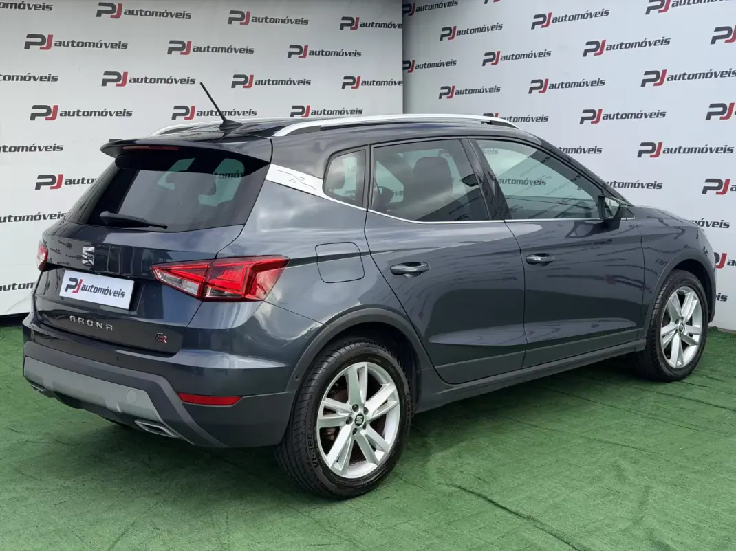 SEAT Arona 2021 - 15650 EUR, 106000 km - AUTO.MOTO.pt - 106000km - foto 7 de 18