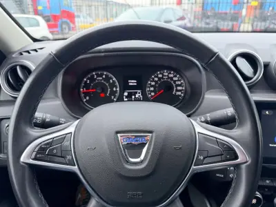 Dacia Duster 2022 - 13450 EUR, 171062 km - AUTO.MOTO.pt - 171062km - foto 10 de 15