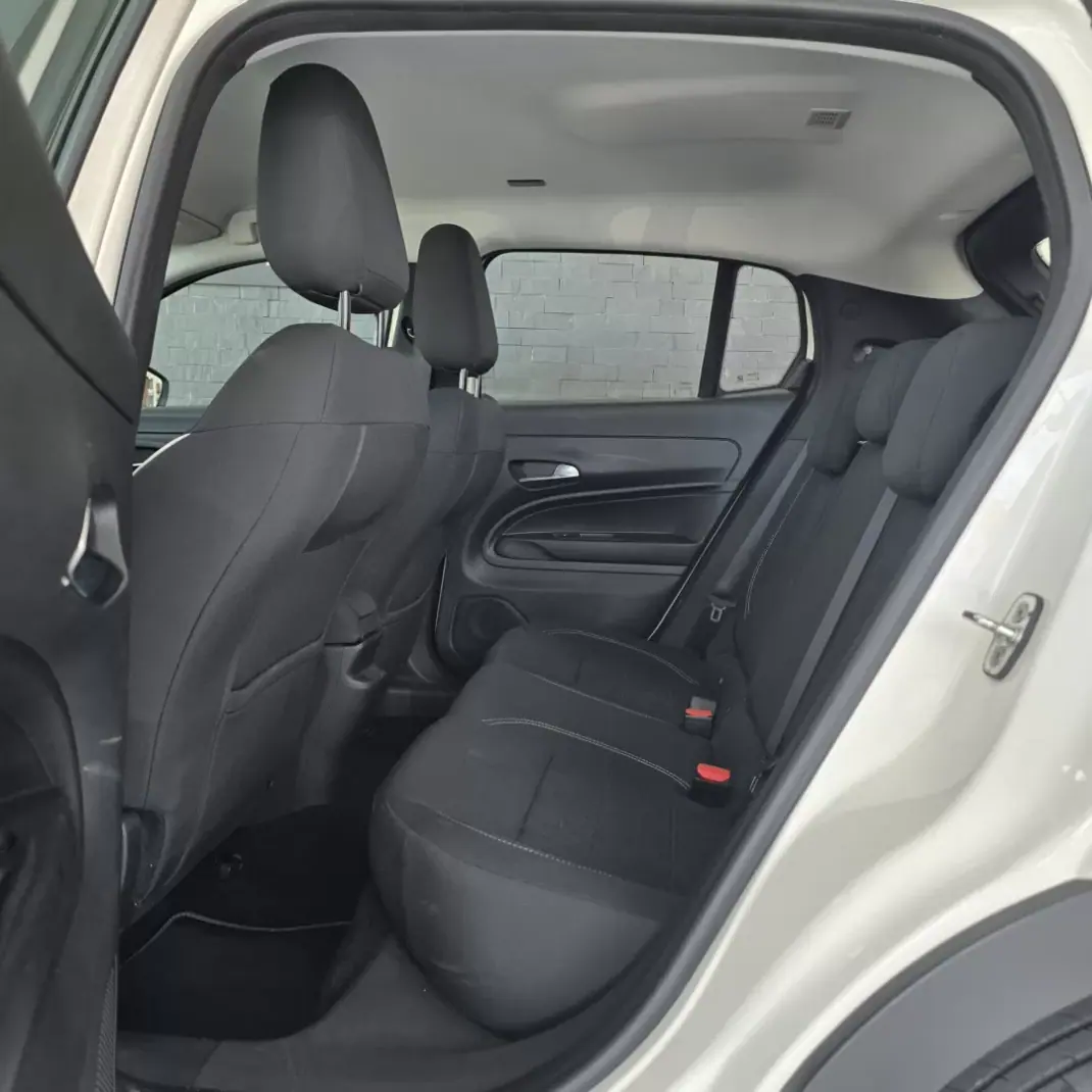Fiat 600e 2025 - 24950 EUR, 14353 km - 14353km - foto 15 de 30
