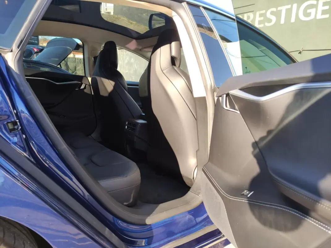 Tesla Model S 2017 - 34900 EUR, 150000 km - 150000km - foto 24 de 33