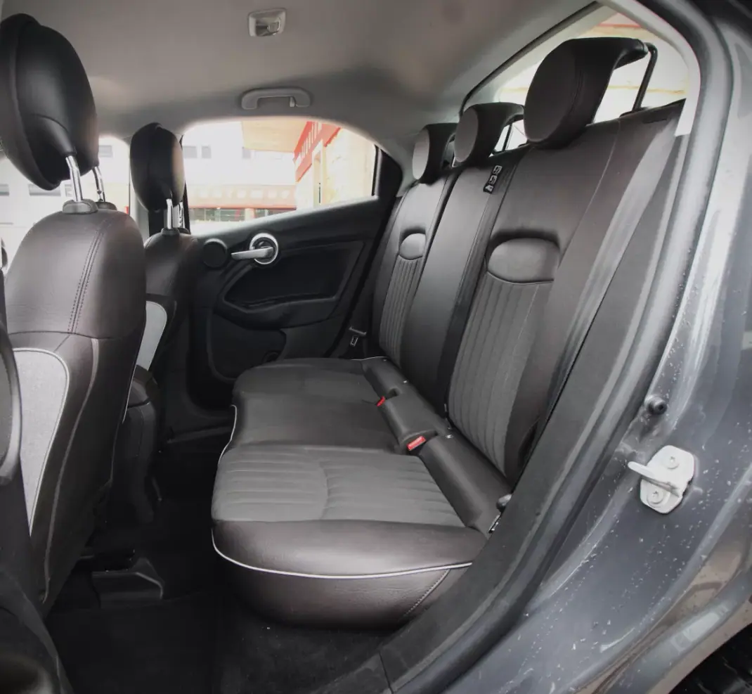 Fiat 500X 2018 - 14990 EUR, 99000 km - 99000km - foto 9 de 31