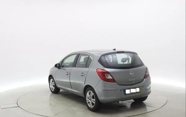 Opel Corsa 2013 - 7990 EUR, 118654 km - AUTO.MOTO.pt - 118654km - foto 7 de 14