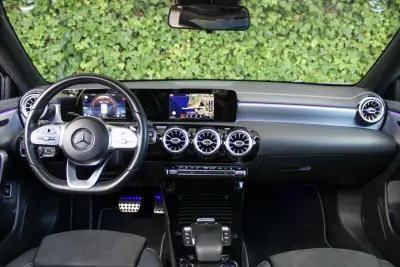 Mercedes-Benz A 250 Limousine 2020 - 28500 EUR, 81766 km - 81766km - foto 16 de 18