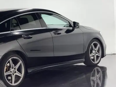 Mercedes-Benz CLA 200 2017 - 20500 EUR, 113500 km - AUTO.MOTO.pt - 113500km - foto 17 de 28