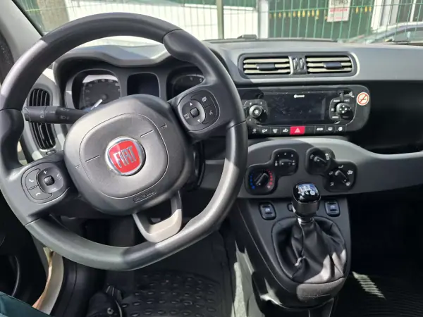 Fiat Panda 2020 - 8950 EUR, 124000 km - AUTO.MOTO.pt - 124000km - foto 4 de 6
