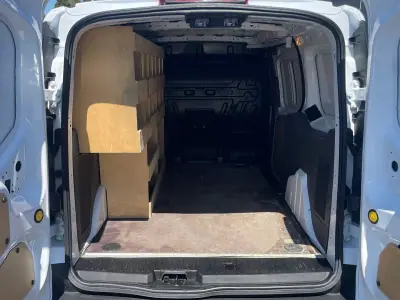 Ford Transit Connect 2018 - 12900 EUR, 138000 km - AUTO.MOTO.pt - 138000km - foto 33 de 37
