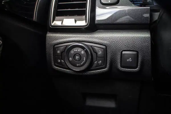 Ford Ranger 2021 - 36980 EUR, 71709 km - AUTO.MOTO.pt - 71709km - foto 19 de 43