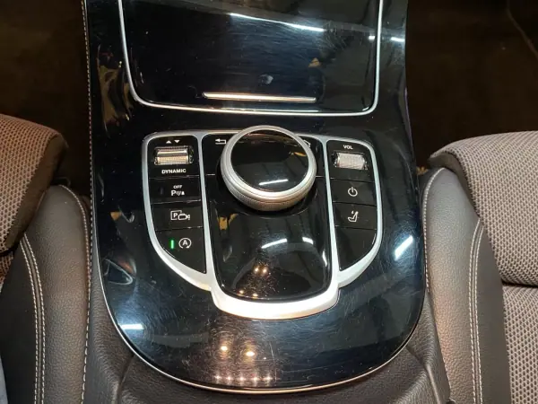 Mercedes-Benz E 220 2018 - 25950 EUR, 140171 km - AUTO.MOTO.pt - 140171km - foto 15 de 20