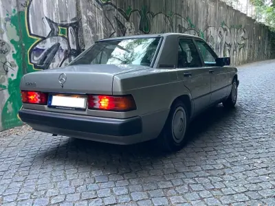 Mercedes-Benz 190 1993 - 14900 EUR, 41200 km - 41200km - foto 32 de 40