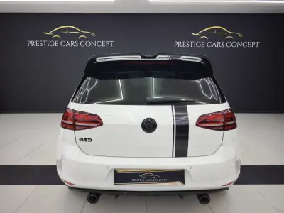 Volkswagen Golf 2015 - 20950 EUR, 133908 km - AUTO.MOTO.pt - 133908km - foto 4 de 41
