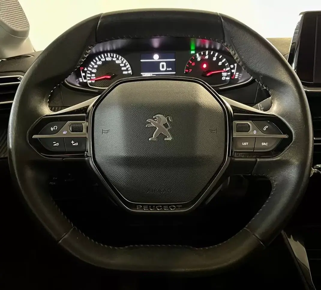 Peugeot 208 2022 - 13450 EUR, 145000 km - AUTO.MOTO.pt - 145000km - foto 10 de 29