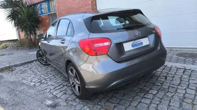 Mercedes-Benz A 180 2013 - 12500 EUR, 180000 km - AUTO.MOTO.pt - 180000km - foto 15 de 15