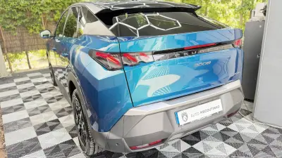 Peugeot 3008 2025 - 30000 EUR, 24272 km - AUTO.MOTO.pt - 24272km - foto 9 de 31