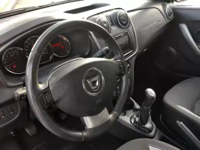 Dacia Sandero 2014 - 9950 EUR, 161000 km - AUTO.MOTO.pt - 161000km - foto 13 de 24