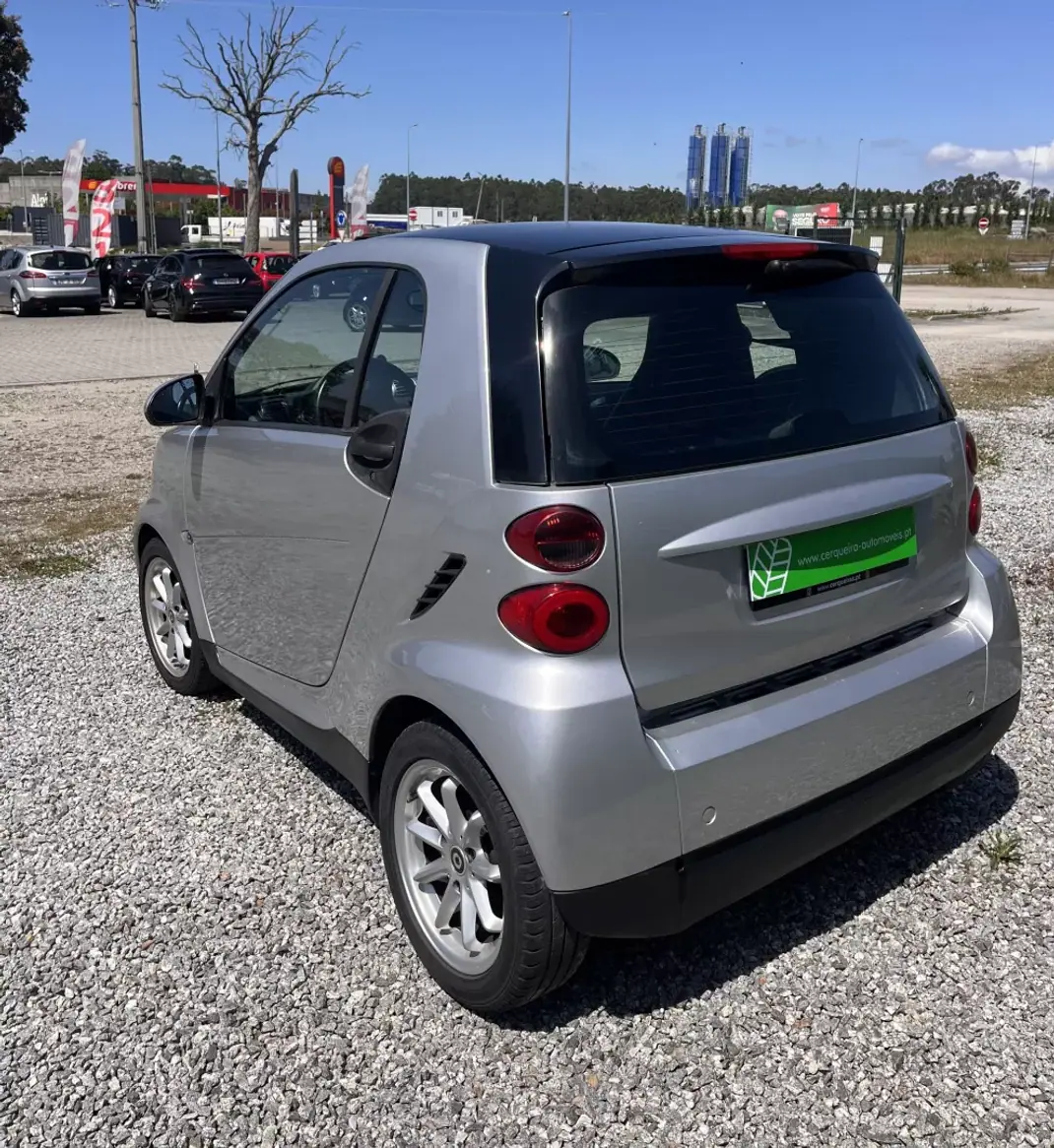 Smart ForTwo Coupé 2008 - 6000 EUR, 144745 km - AUTO.MOTO.pt - 144745km - foto 8 de 18