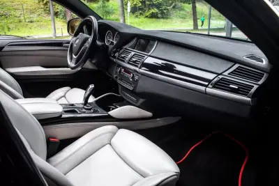 BMW X6 ActiveHybrid 2010 - 23990 EUR, 173745 km - AUTO.MOTO.pt - 173745km - foto 22 de 40