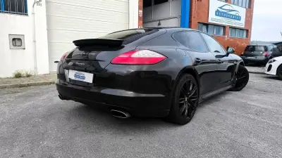 Porsche Panamera 2011 - 26900 EUR, 193000 km - AUTO.MOTO.pt - 193000km - foto 9 de 21