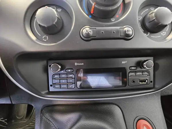 Renault KANGOO EXPRESS 1.5 DCI 115HP ENERGY MAXI BUSINESS 2018 - 9900 EUR, 89756 km - AUTO.MOTO.pt - 89756km - foto 10 de 15