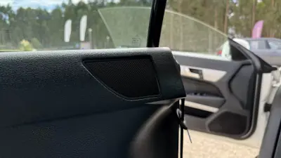 Mercedes-Benz E 250 2010 - 18500 EUR, 0 km - AUTO.MOTO.pt - foto 45 de 56