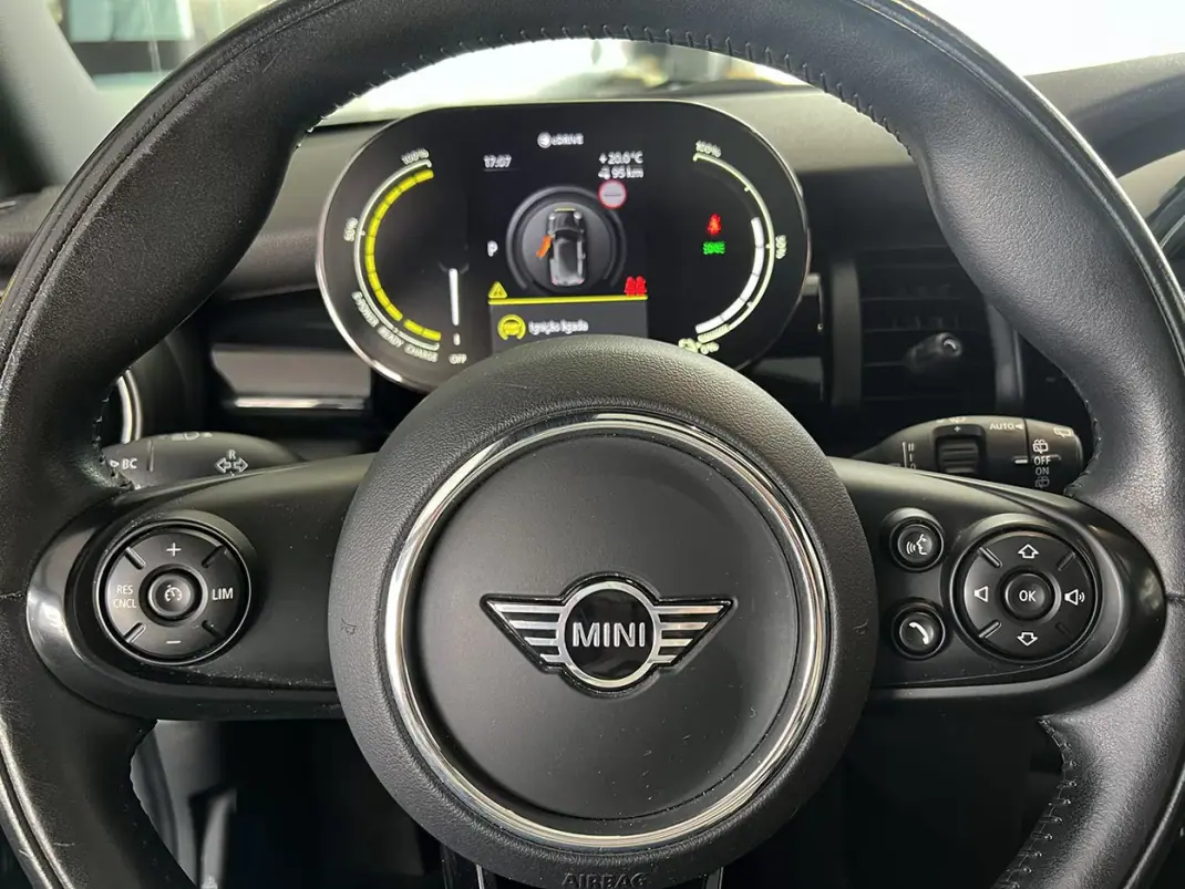 MINI Electric 2020 - 17800 EUR, 55687 km - AUTO.MOTO.pt - 55687km - foto 18 de 27