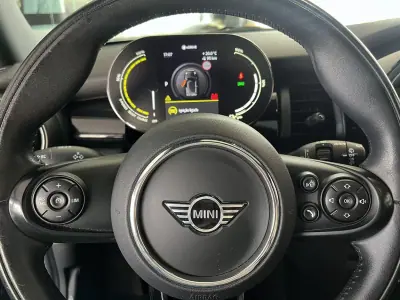 MINI Electric 2020 - 17800 EUR, 55687 km - AUTO.MOTO.pt - 55687km - foto 18 de 27