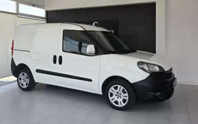 Fiat DOBLO 1.3 M-JET 3 LUG. 2021 - 13500 EUR, 119327 km - AUTO.MOTO.pt - 119327km - foto 4 de 16