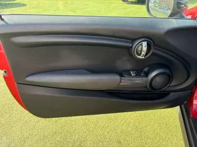 MINI One 2014 - 14990 EUR, 203600 km - AUTO.MOTO.pt - 203600km - foto 5 de 11