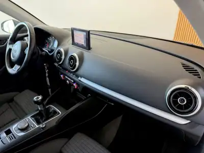 Audi A3 Sportback 2016 - 16000 EUR, 158000 km - AUTO.MOTO.pt - 158000km - foto 91 de 94