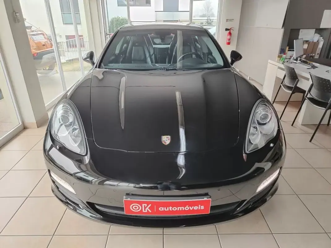 Porsche Panamera 2011 - 37500 EUR, 129500 km - AUTO.MOTO.pt - 129500km - foto 4 de 38