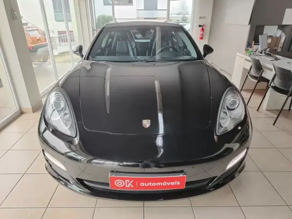 Porsche Panamera 2011 - 37500 EUR, 129500 km - AUTO.MOTO.pt - 129500km - foto 4 de 38