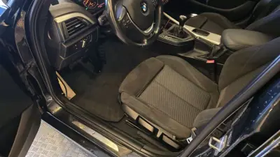BMW 118 2013 - 12900 EUR, 205111 km - 205111km - foto 36 de 53