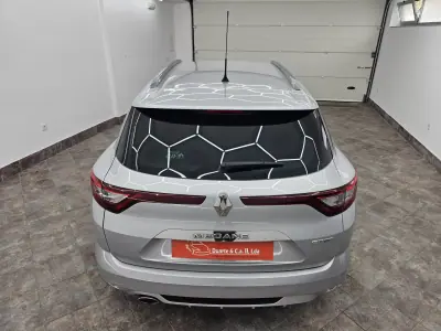 Renault Mégane Sport Tourer 2019 - 11950 EUR, 286730 km - AUTO.MOTO.pt - 286730km - foto 11 de 52