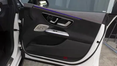 Mercedes-Benz EQE 2022 - 39900 EUR, 43000 km - AUTO.MOTO.pt - 43000km - foto 14 de 48