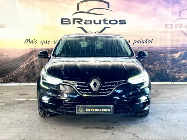 Renault Mégane 2021 - 17900 EUR, 79434 km - AUTO.MOTO.pt - 79434km - foto 3 de 26