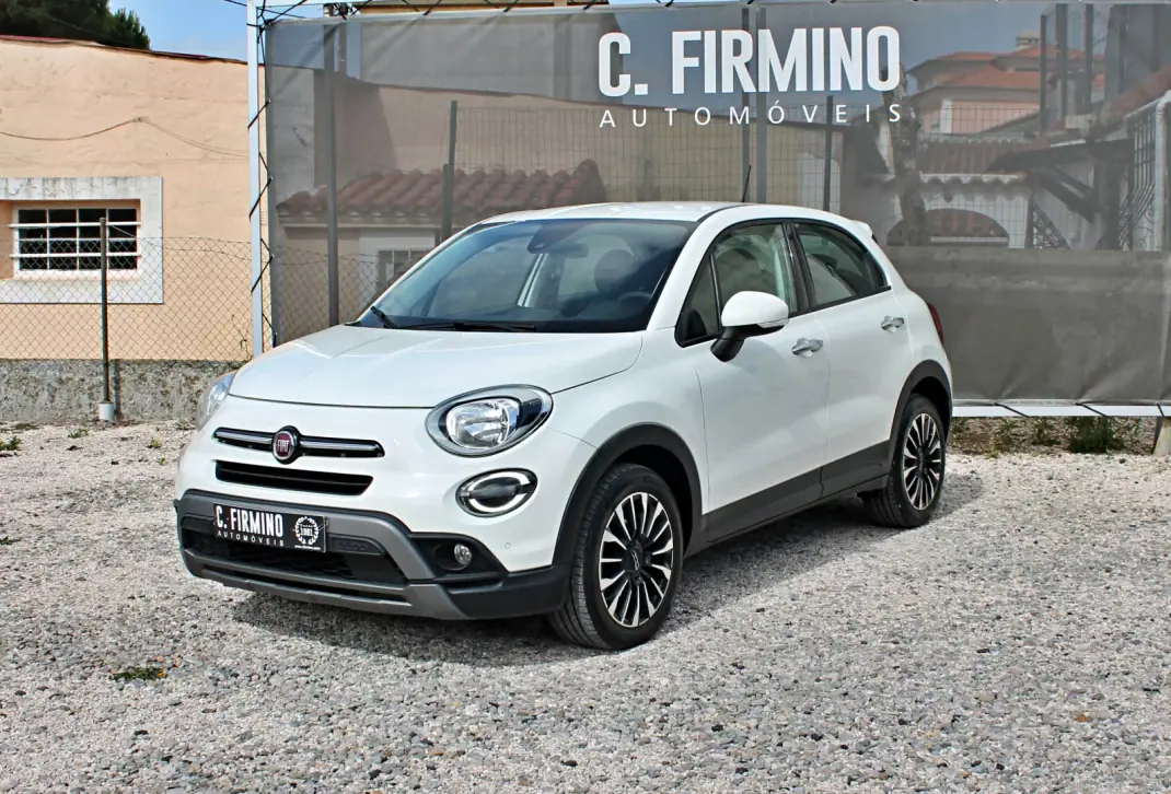 Fiat 500X 2019 - 13900 EUR, 122366 km - AUTO.MOTO.pt - 122366km - foto 1 de 22