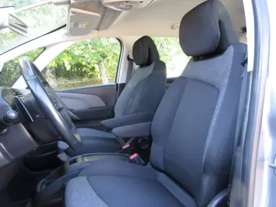 Citroën C4 Picasso 2017 - 12990 EUR, 175000 km - AUTO.MOTO.pt - 175000km - foto 21 de 44