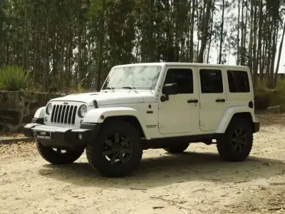 Jeep Wrangler Unlimited 2017 - 46900 EUR, 158085 km - AUTO.MOTO.pt - 158085km - foto 2 de 25