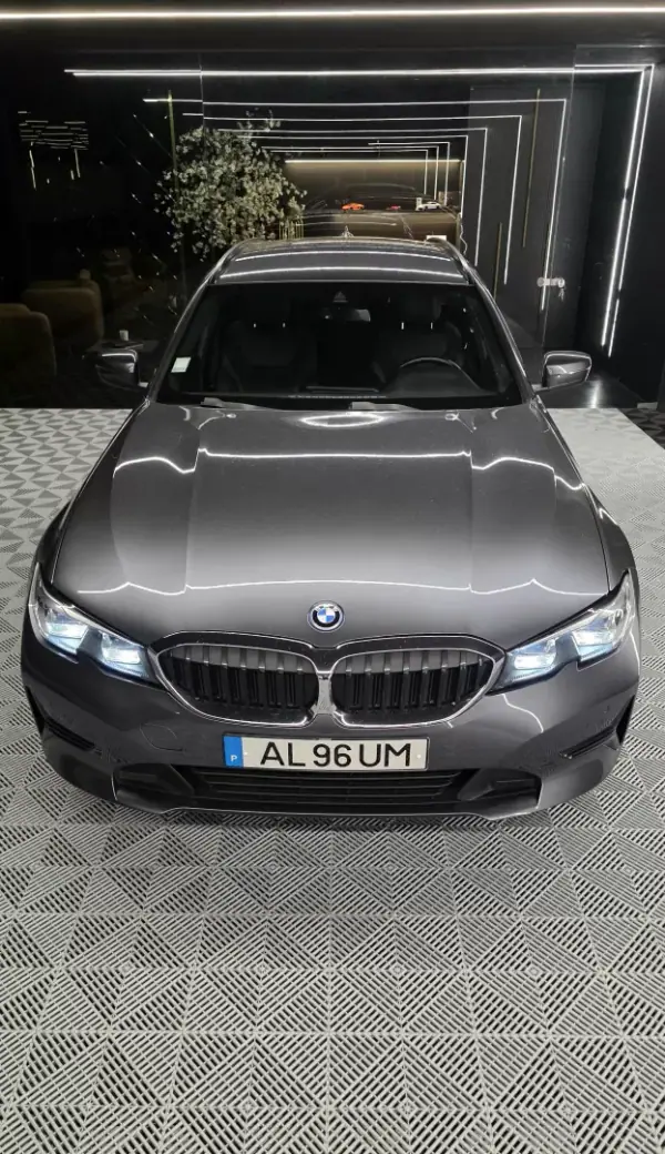 BMW 320 2021 - 25750 EUR, 142786 km - AUTO.MOTO.pt - 142786km - foto 2 de 17