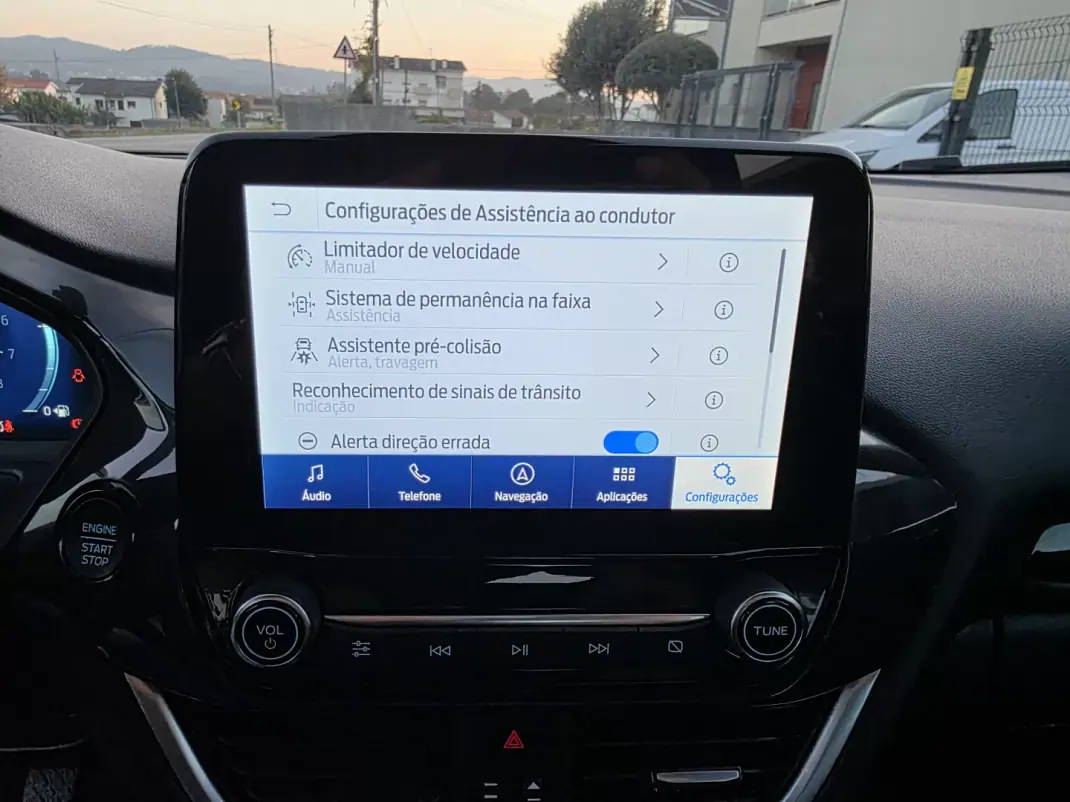 Ford Puma 2023 - 18990 EUR, 102000 km - AUTO.MOTO.pt - 102000km - foto 28 de 43