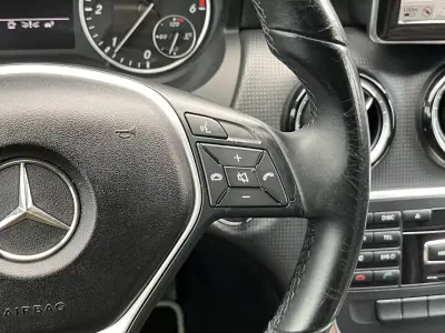 Mercedes-Benz A 180 2013 - 14800 EUR, 287000 km - AUTO.MOTO.pt - 287000km - foto 20 de 26