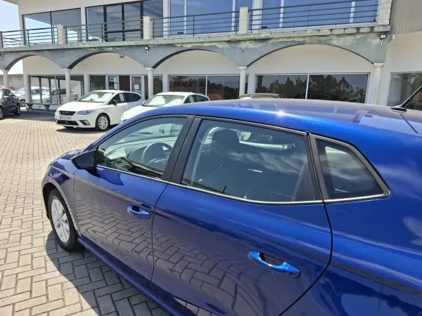 SEAT Ibiza 2018 - 11350 EUR, 103500 km - AUTO.MOTO.pt - 103500km - foto 10 de 30