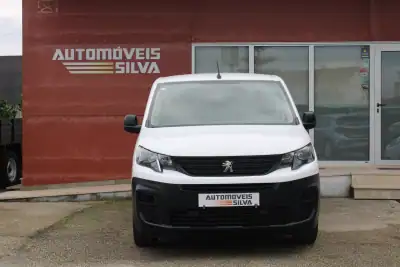Peugeot Partner 1.5 BlueHDI Premium Longa 2021 - 14250 EUR, 105000 km - AUTO.MOTO.pt - 105000km - foto 3 de 22