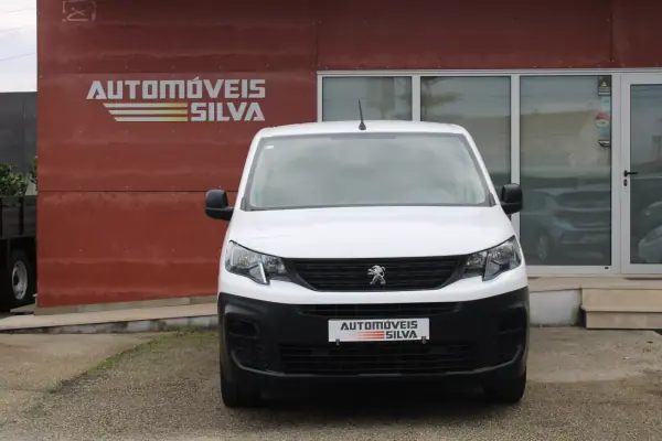Peugeot Partner 1.5 BlueHDI Premium Longa 2021 - 14250 EUR, 105000 km - AUTO.MOTO.pt - 105000km - foto 3 de 22