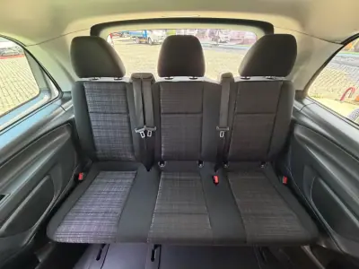 Mercedes-Benz Vito Tourer 2017 - 25000 EUR, 176000 km - AUTO.MOTO.pt - 176000km - foto 6 de 12