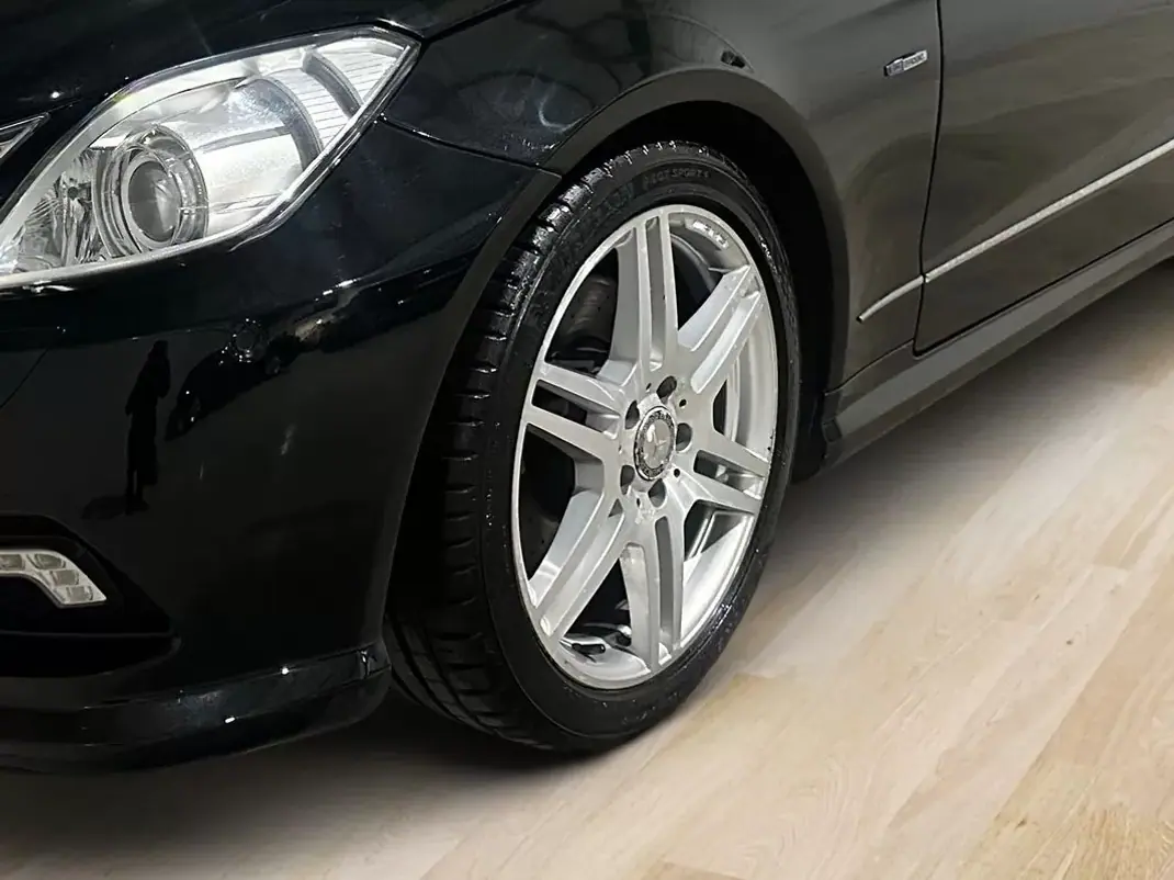 Mercedes-Benz E 250 2011 - 13800 EUR, 336000 km - AUTO.MOTO.pt - 336000km - foto 6 de 19