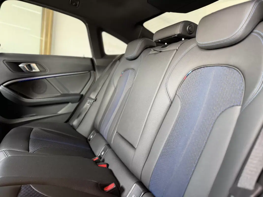 BMW 216 Gran Coupé 2021 - 25950 EUR, 84000 km - AUTO.MOTO.pt - 84000km - foto 14 de 27